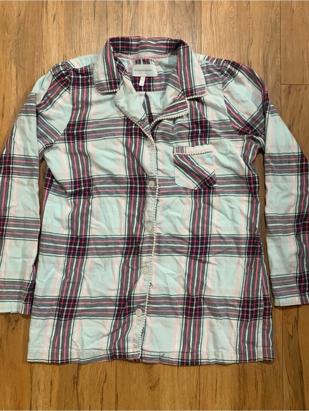 2010 VS plaid pajama top